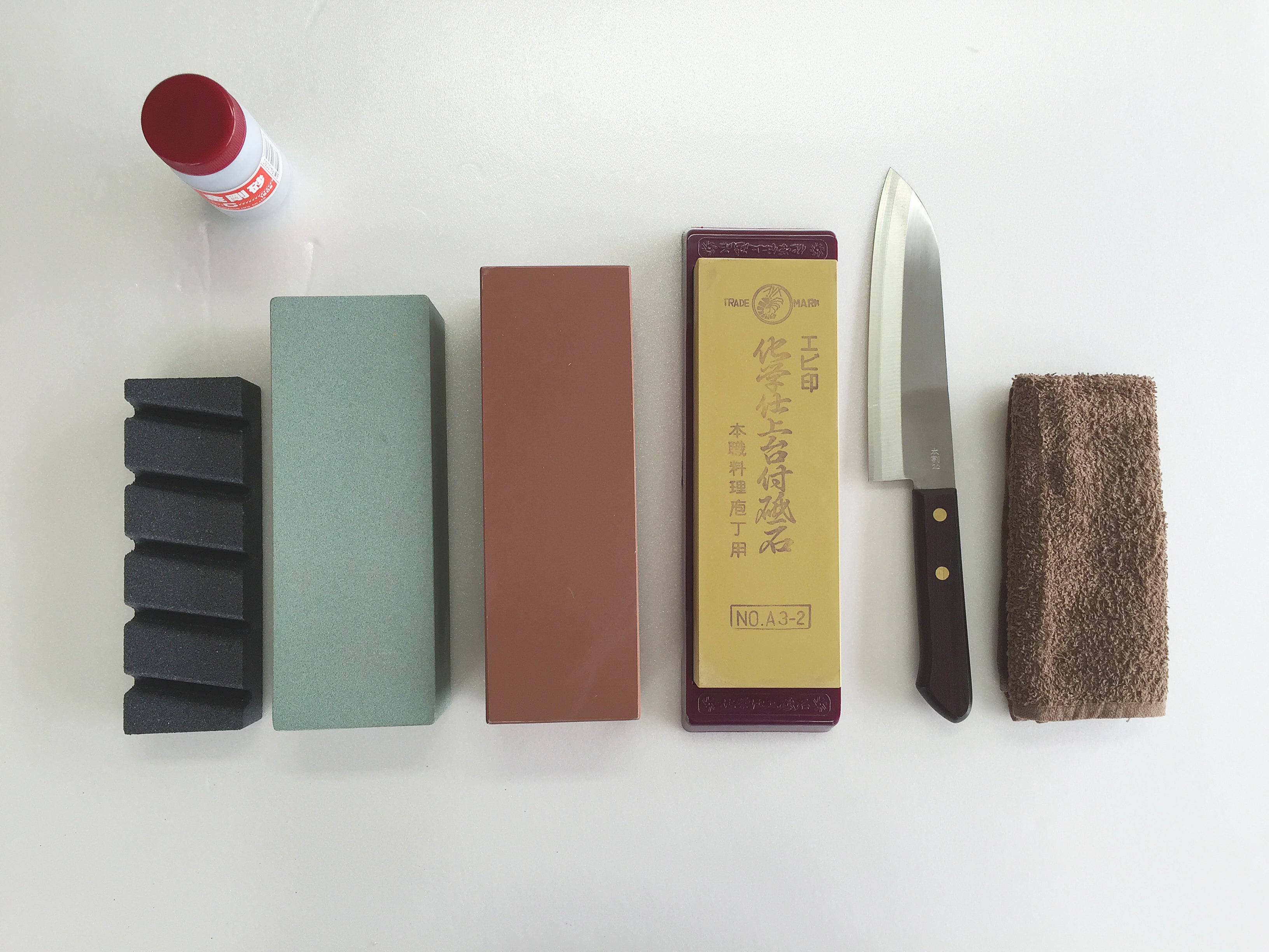 100円スタート！ 新品未使用 ラベル 箱付き 天然砥石 仕上げ砥 梨地系 210.76.36 1.25Kg 砥石のあれこれ \u2013 TOGIBU